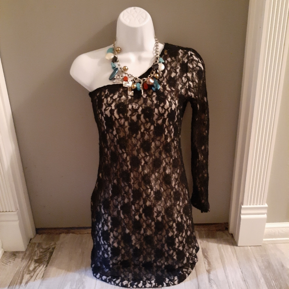 Off the shoulder dress/top